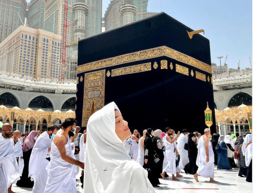 Umroh 12 Hari + Dubai  Januari 2026